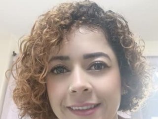 Erotischer Video -Chat Mila-Moans