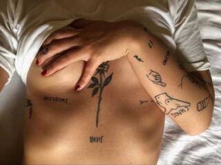 Erotischer Video -Chat miley-ryan