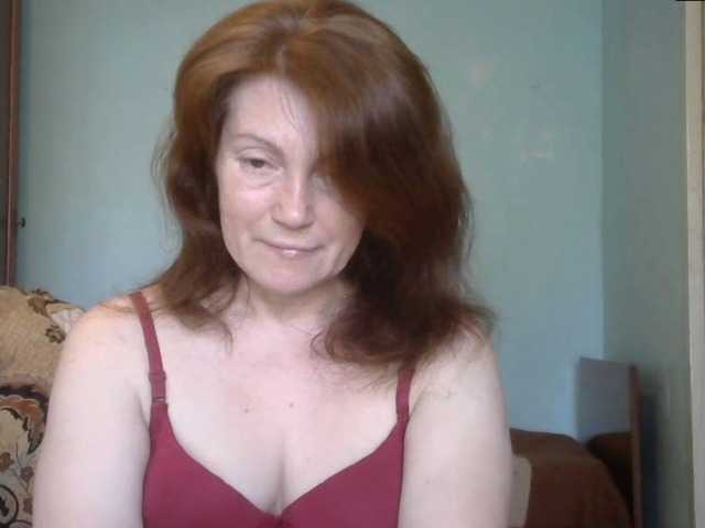 Fotos MilfCarrliena Classic milf lets have some hot chat ! pvt , tips are welcome .* no russian