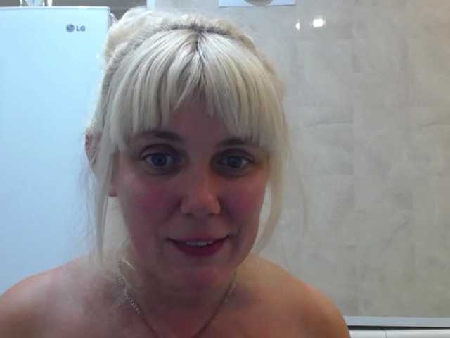 Fotos YoungMistress Lovense ON 5 tok. FOLLOW MY TWITTER @sunnysylvia5 I am Sexy with natural beauty! Long nipples 4cm and pussy with big lips and loud orgasm in private! Like me- put love, give gifts