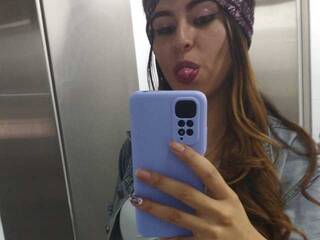 Erotischer Video -Chat Milodavies