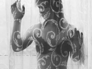 Erotischer Video -Chat Mina-Harker