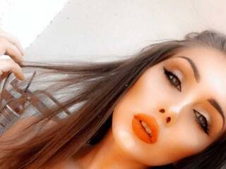 Erotischer Video -Chat MiraBOMB