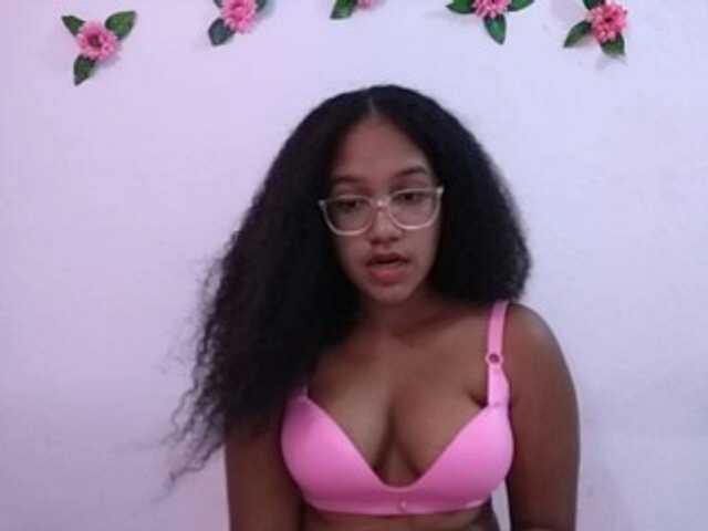 Fotos misslondon Hello everyone! It's my first day on the site. Let's get to know each other! :) Lovense lush is on btw. #Lovense #Chatear #Mostrar #Tocar coño #Eyacular #Latina #Ebony #new #18