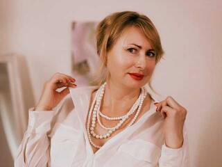 Erotischer Video -Chat MonicaMoor