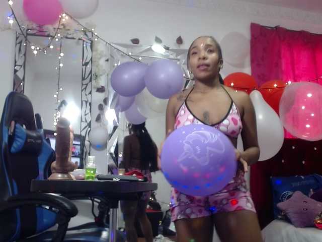 i am new and very curious , I want to meet you .. PLAY WITH ME #BALLONS#EBONY#feet