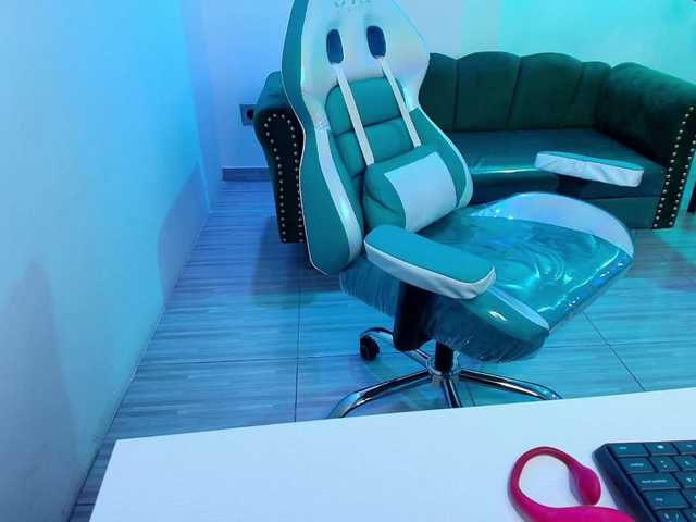 Sendung Screenshots Nahomi-rousset