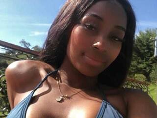 Erotischer Video -Chat NAOMMII-1