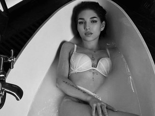 Erotischer Video -Chat NikaFlower