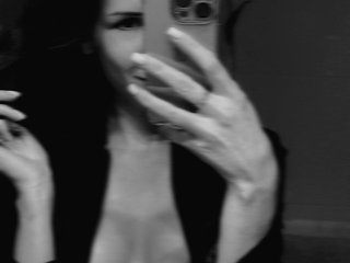 Erotischer Video -Chat Nikkittyni