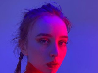 Erotischer Video -Chat Nikol-Amour