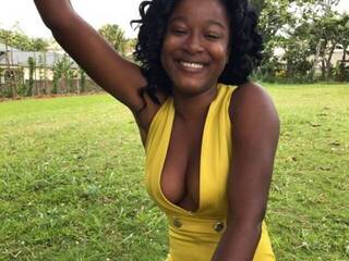 Erotischer Video -Chat NipplePucker