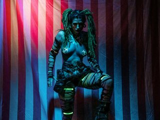 Erotischer Video -Chat Nuki25