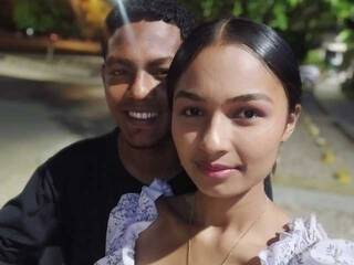 Erotischer Video -Chat Oliver-Mina