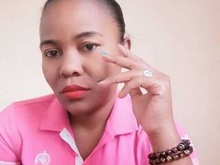 Erotischer Video -Chat Onjamahi