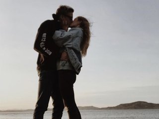 Erotischer Video -Chat ParaHot