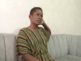 Erotischer Video -Chat Petitegirly