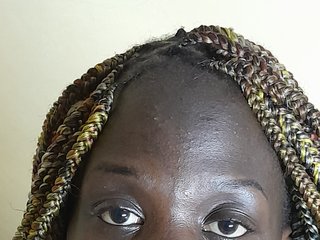 Erotischer Video -Chat Petitetessy7