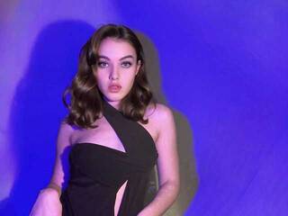 Erotischer Video -Chat PrettyJuna