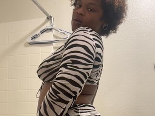 Erotischer Video -Chat prettynthick12