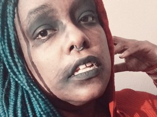 Erotischer Video -Chat Queenie-Bee