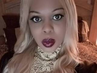 Erotischer Video -Chat QueenMorgan