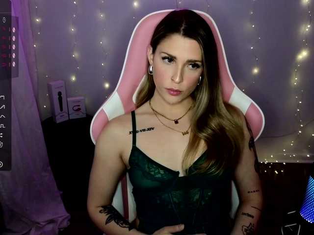 Fotos queenxlexy spit on tits