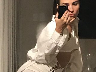 Erotischer Video -Chat REALMEANTINA