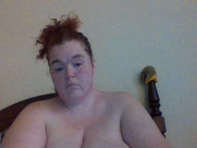 Fotos rednecklady1 Its Monday, in Lockdown due to COVID, what yall doing.