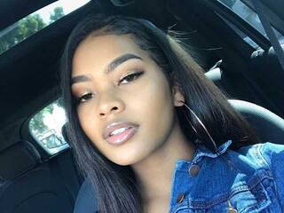 Erotischer Video -Chat reinelia21