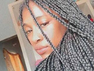 Erotischer Video -Chat Rihana-28