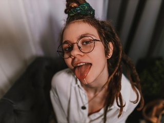 Erotischer Video -Chat Rin-Skylar