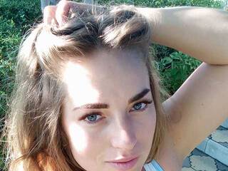 Erotischer Video -Chat Arina_Riy