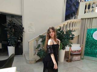 Erotischer Video -Chat -KittyDoll-Meow-