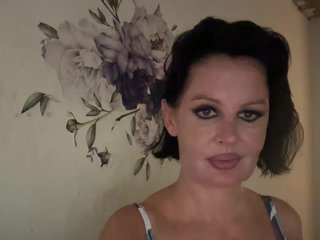 Erotischer Video -Chat RoyalBreasts