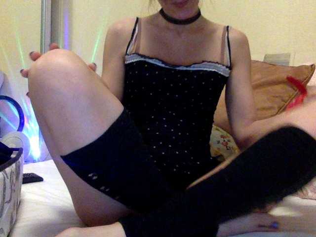 Fotos SolaLola Hello) Tip me 77 token and a show you tits) 777 token and I dance strip ). 35 sock my dick Privat 100 and play with me and my toys