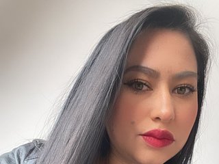 Erotischer Video -Chat Sara-Kiss