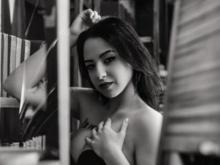 Erotischer Video -Chat Sarah-Dumont