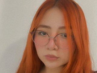 Erotischer Video -Chat SashaAdamss