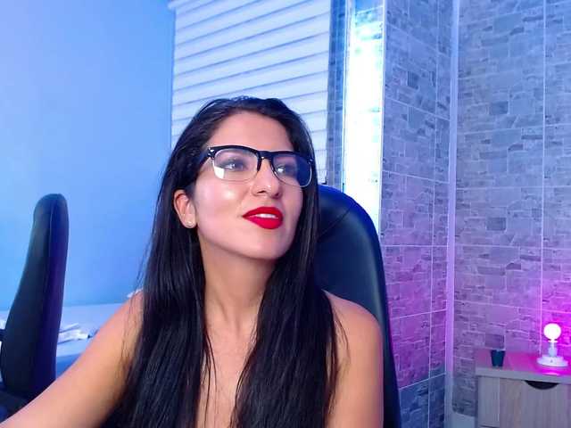 Fotos ScarletWhite Sexy teacher would like to split her wet pussy, "Make me cum on your cock" /Squirting show AT GOAL, enjoy with me daddy ♥