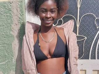 Erotischer Video -Chat SereneWinslet