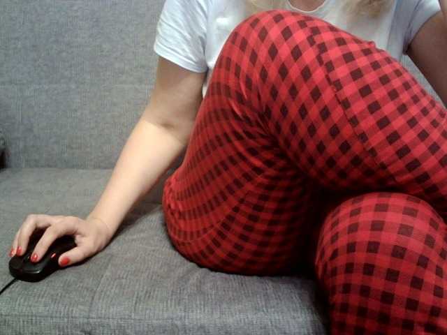 Fotos Nez Hello. No free show in my room. Pm 5 tkns, follow 10, watch cam 25