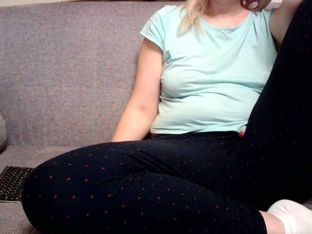 Fotos Nez Hello. No free show in my room. Pm 5 tkns, follow 10, watch cam 25