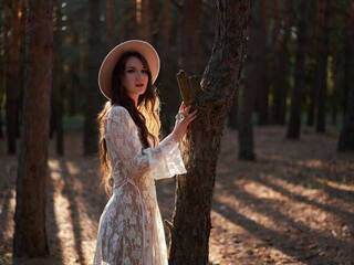 Erotischer Video -Chat ShineShyness