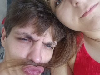 Erotischer Video -Chat HornyLadyAndAndrey