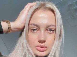 Erotischer Video -Chat SimaMonti