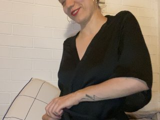 Erotischer Video -Chat Sirelia