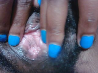 Erotischer Video -Chat Skinybitchx