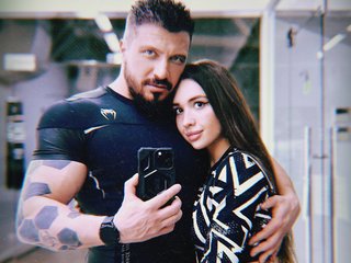 Erotischer Video -Chat SnakeandTina