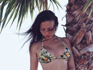 Erotischer Video -Chat CreaMBabyy